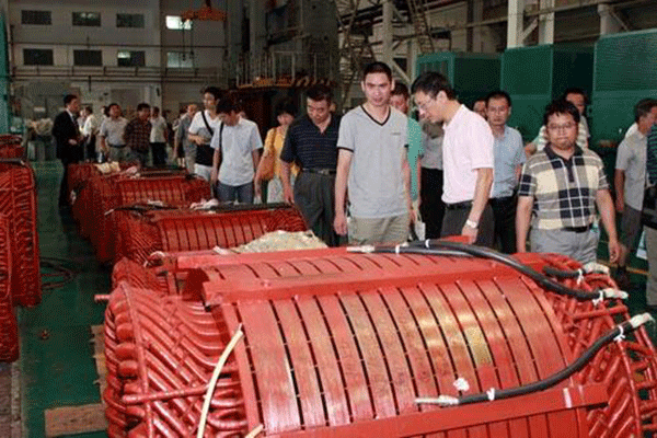 西安泰富西瑪高效節(jié)能電機在石油化工企業(yè)節(jié)能應用。