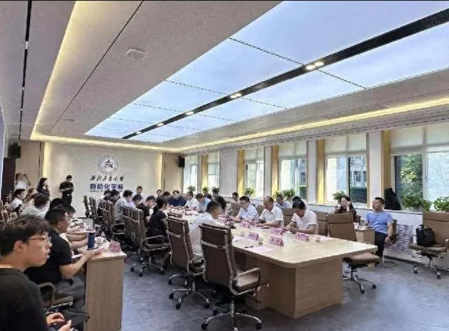 西安西瑪電機與西北工業(yè)大學開展“雙進”活動，共推科技創(chuàng)新與產(chǎn)業(yè)升級